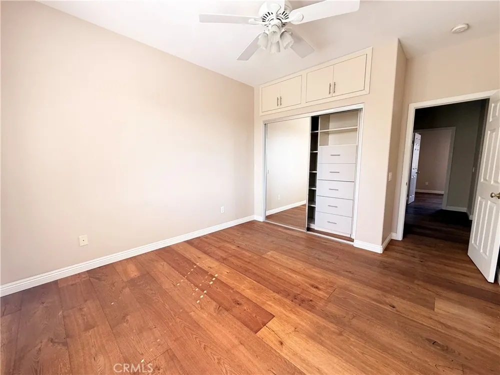 24210 English Rose Pl Valencia, CA 91354