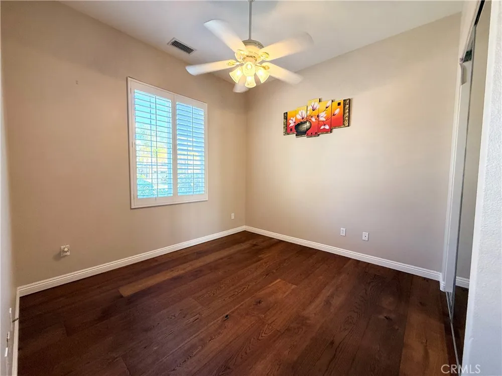 24210 English Rose Pl Valencia, CA 91354