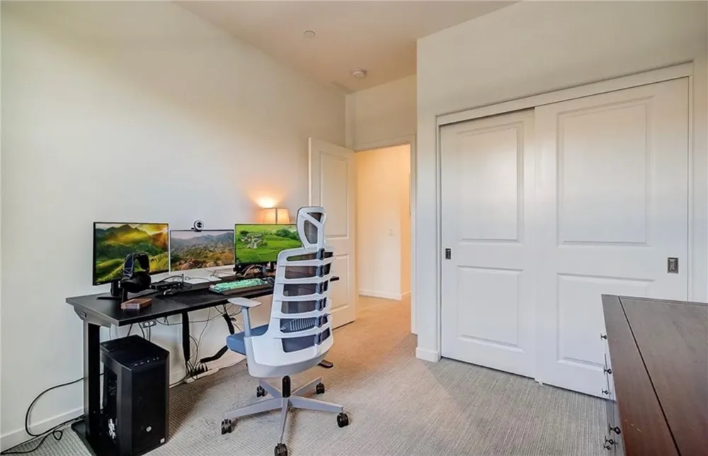 28678 Jardineras Drive Valencia, CA 91354