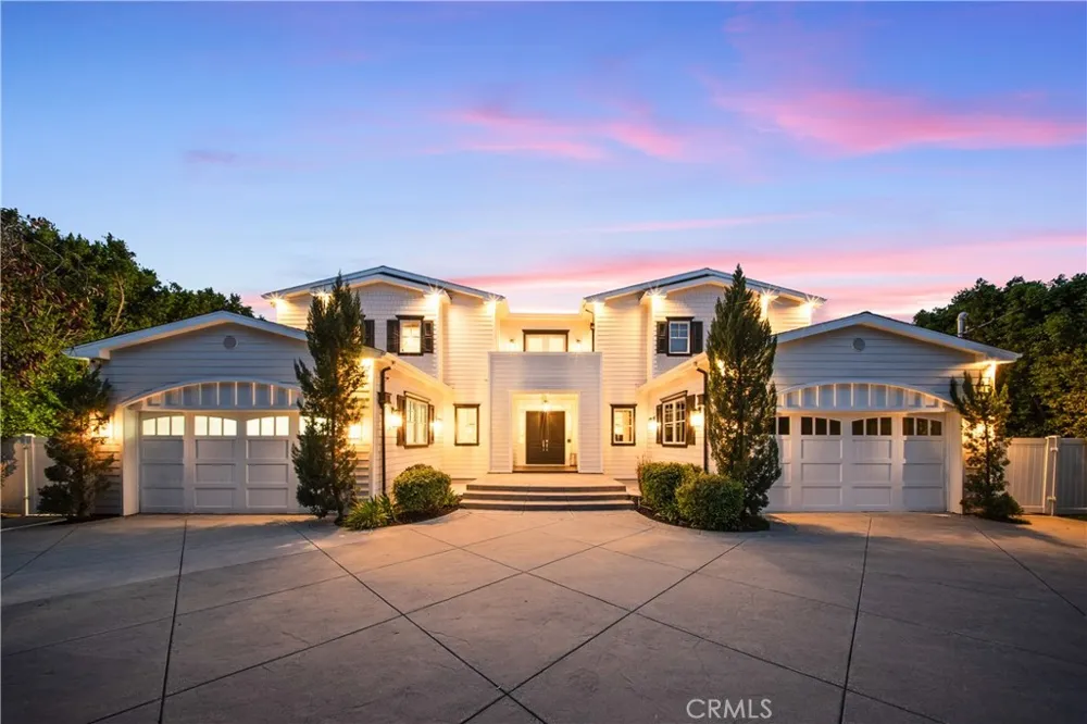 17528 Jayden Lane Encino, CA 91316