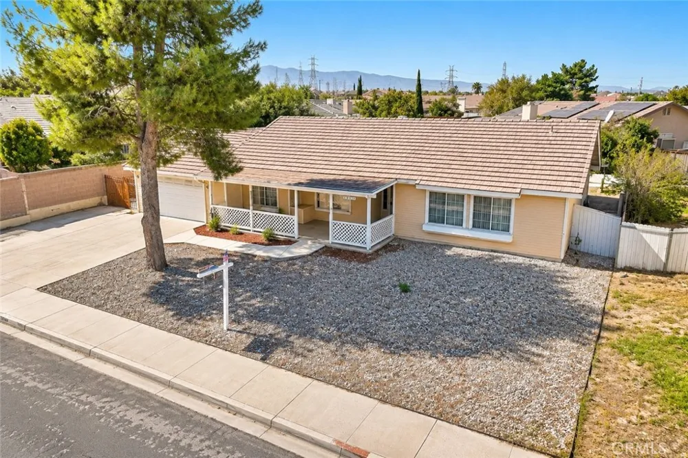 12404 Mammoth Drive Victorville, CA 92392
