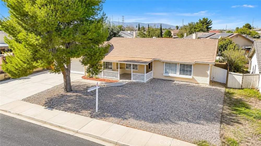 12404 Mammoth Drive Victorville, CA 92392