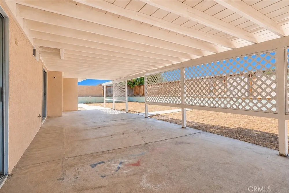 12404 Mammoth Drive Victorville, CA 92392