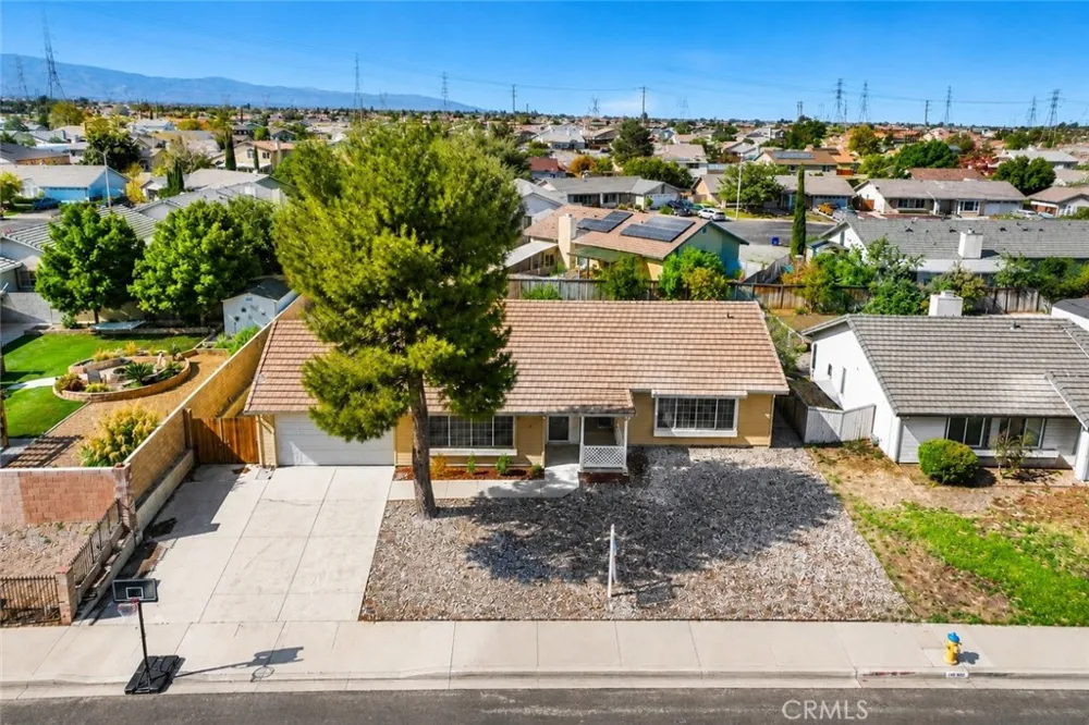 12404 Mammoth Drive Victorville, CA 92392