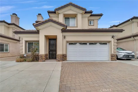 5345 Santa Anita