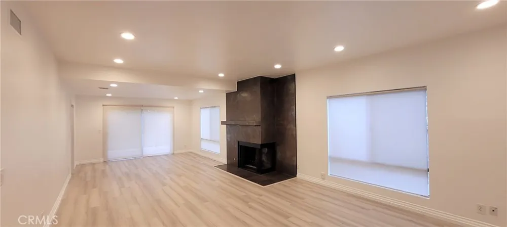 23310 Weller Place Woodland Hills, CA 91367