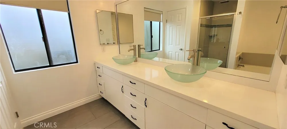 23310 Weller Place Woodland Hills, CA 91367