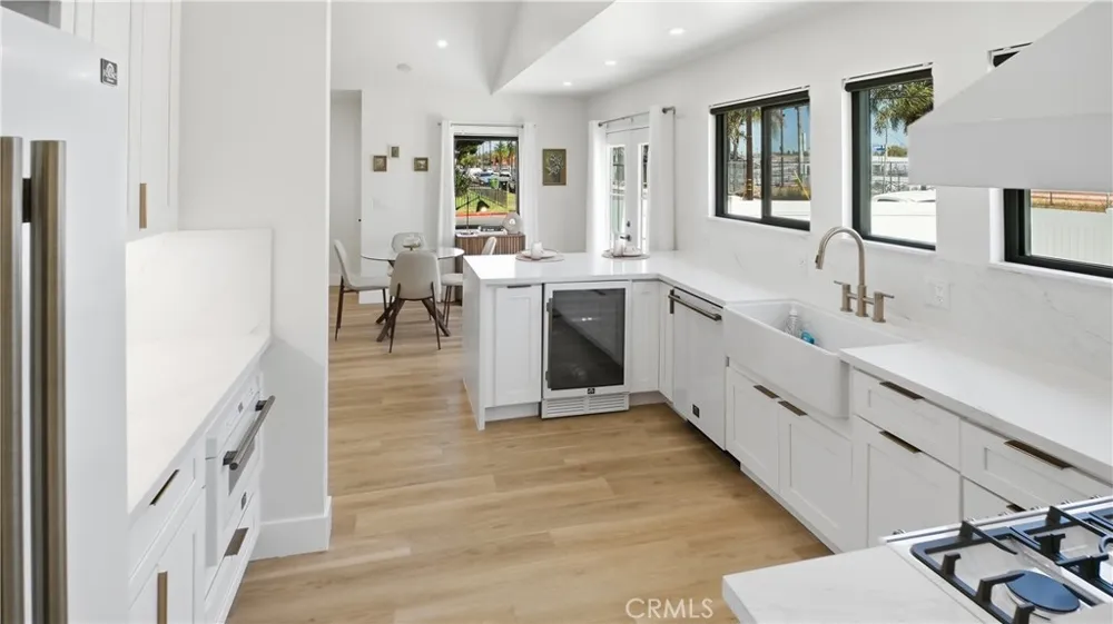 11100 Greenlawn Culver City, CA 90230