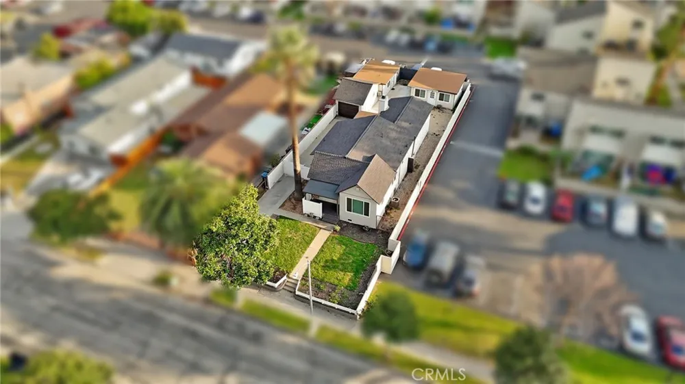 70 W Claremont St Pasadena, CA 91103