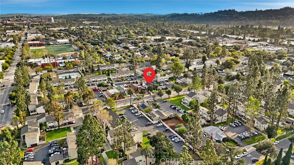 70 W Claremont St Pasadena, CA 91103