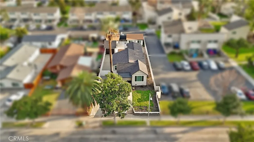 70 W Claremont St Pasadena, CA 91103