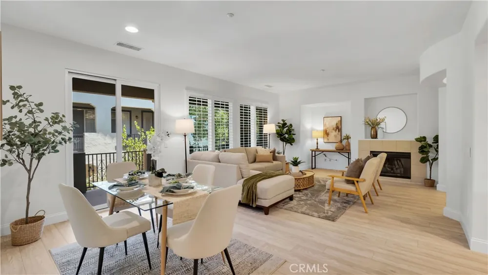 128 Talmadge Irvine, CA 92602