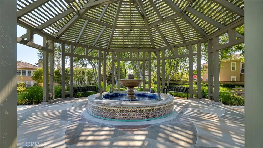 128 Talmadge Irvine, CA 92602