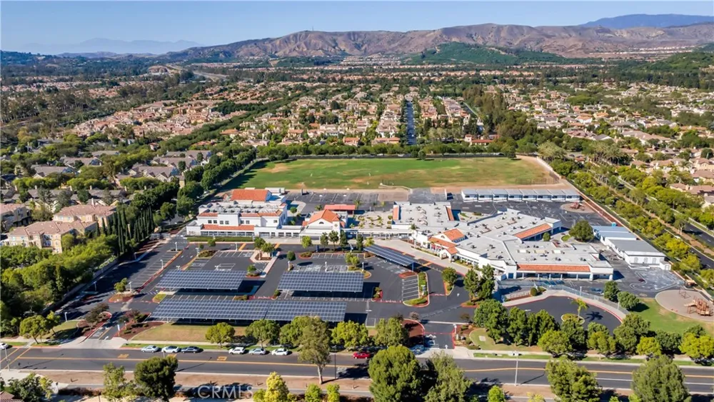 128 Talmadge Irvine, CA 92602