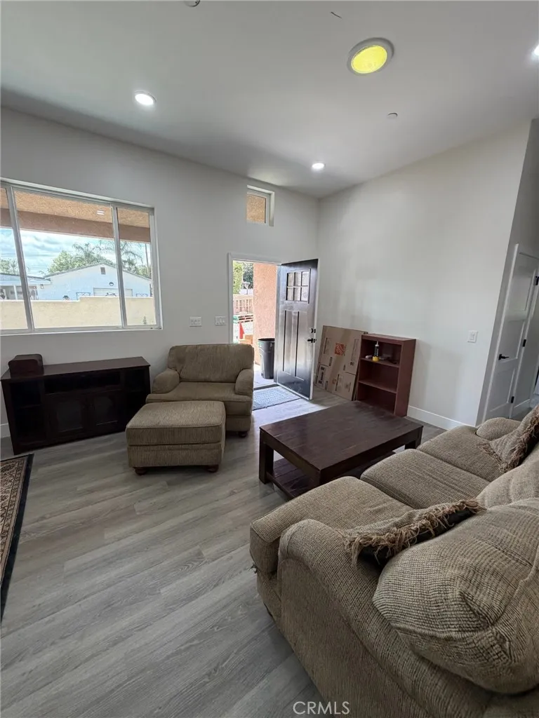 1295 W 25th #2 Upland, CA 91784