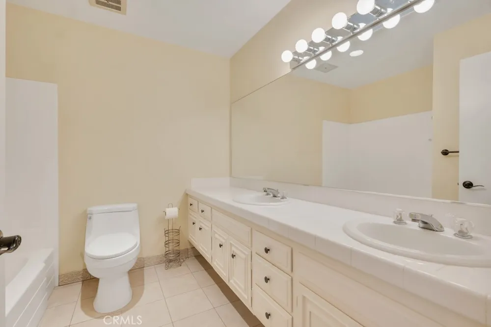 32124 Beachlake Lane Westlake Village, CA 91361