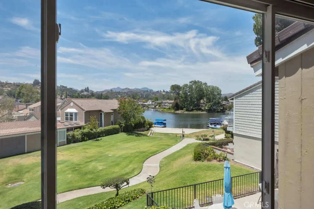 32124 Beachlake Lane Westlake Village, CA 91361