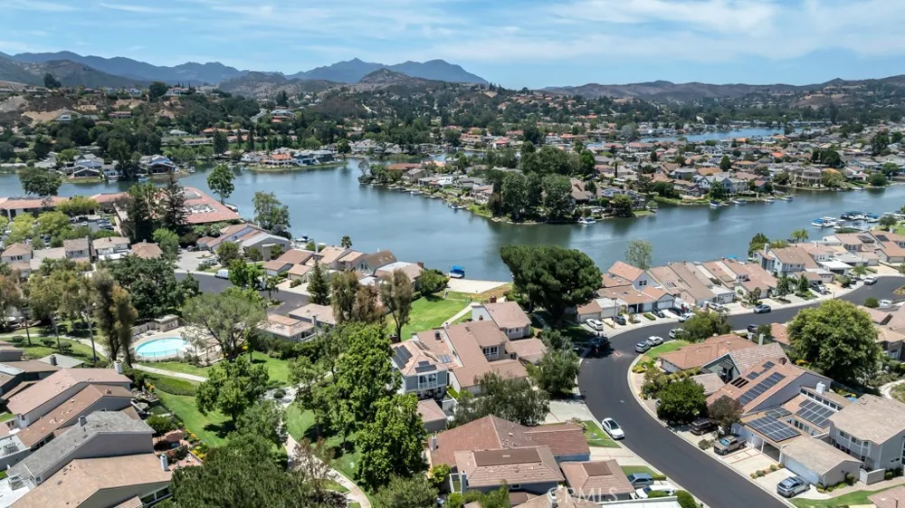 32124 Beachlake Lane Westlake Village, CA 91361