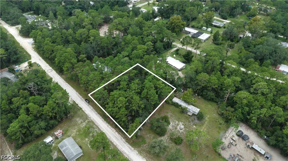 Fox Den Satsuma, FL 32189