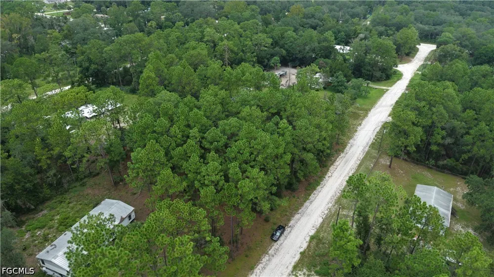 Fox Den Satsuma, FL 32189