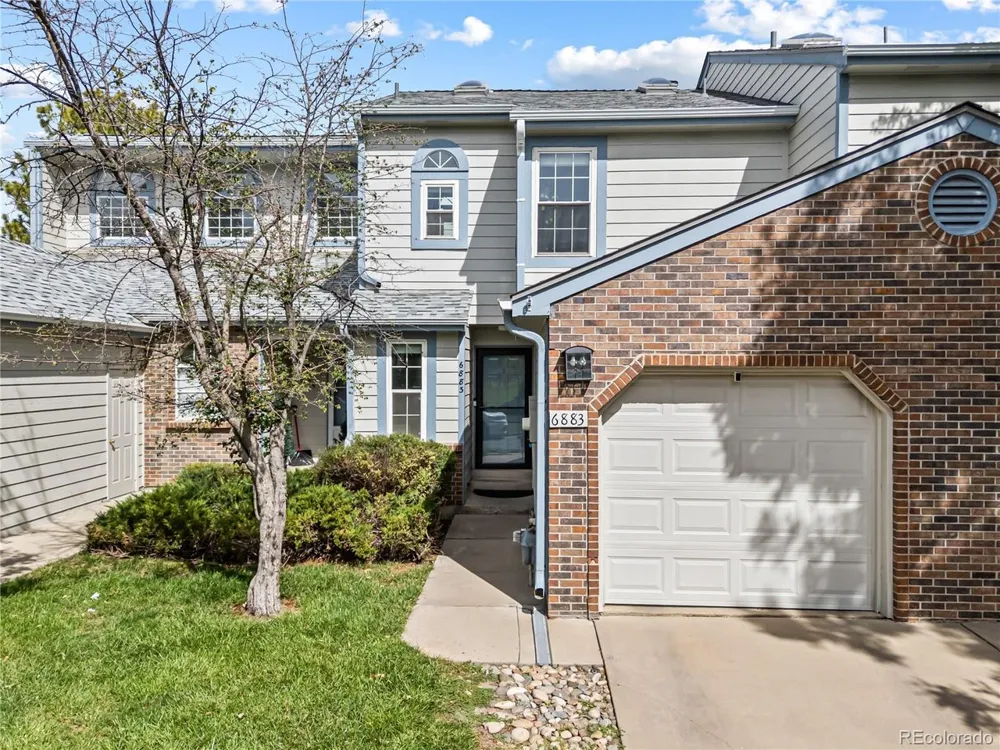6883 S Dover Way Littleton, CO 80128