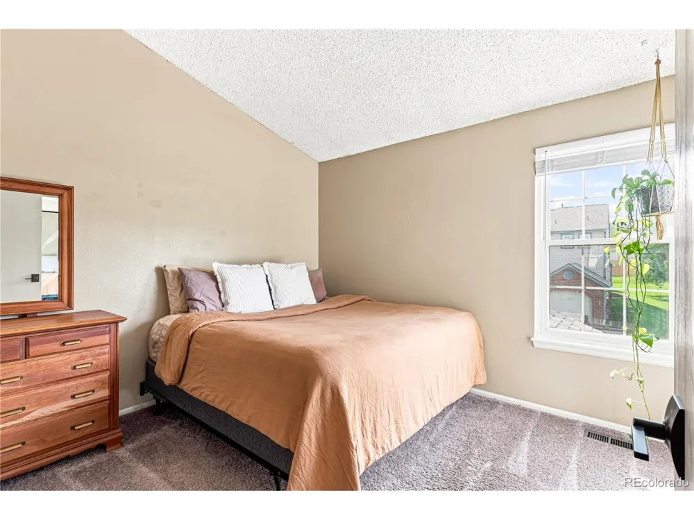 6883 S Dover Way Littleton, CO 80128
