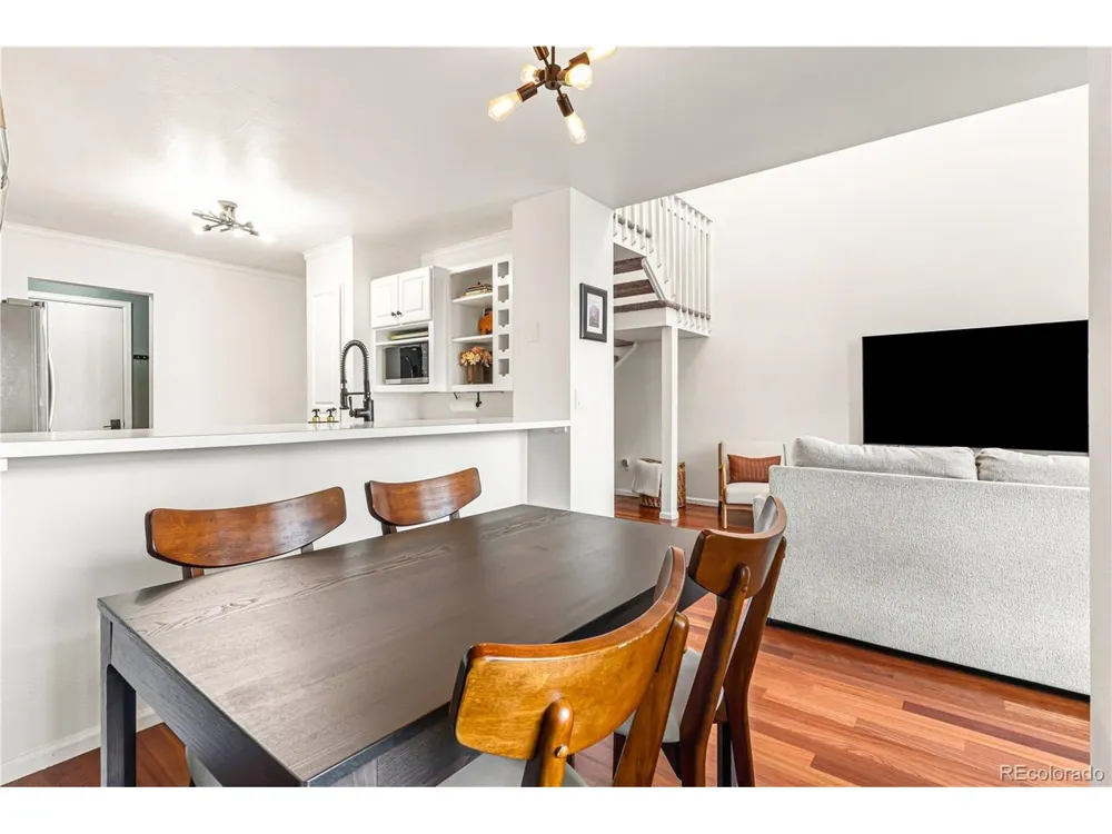 6883 S Dover Way Littleton, CO 80128