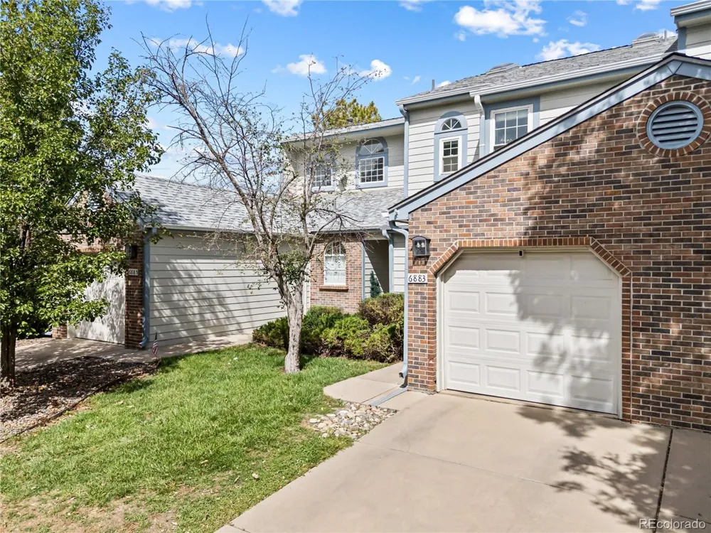 6883 S Dover Way Littleton, CO 80128