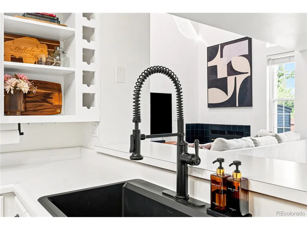 6883 S Dover Way Littleton, CO 80128