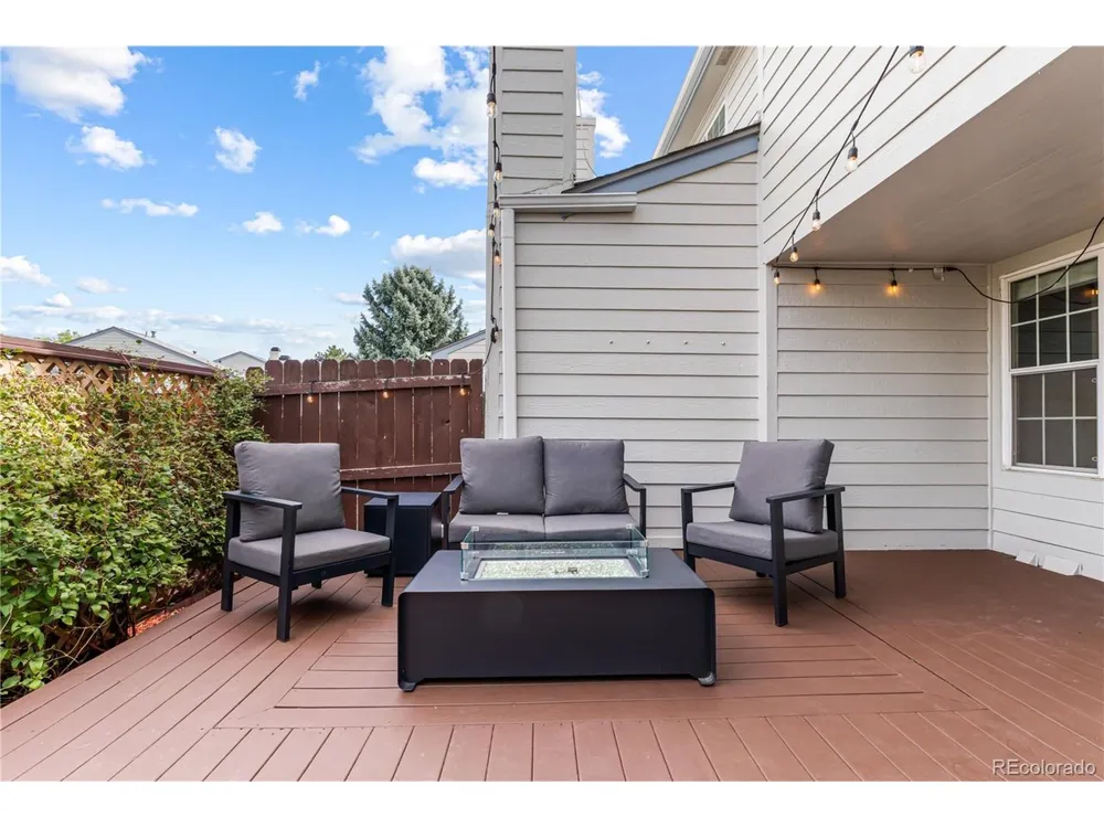 6883 S Dover Way Littleton, CO 80128