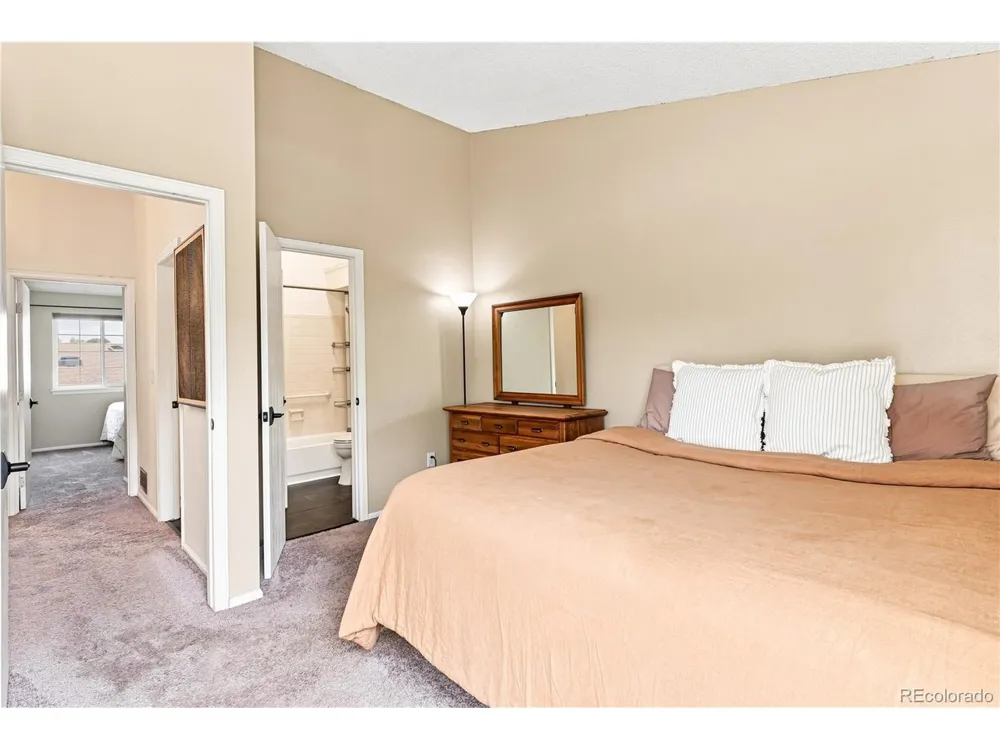 6883 S Dover Way Littleton, CO 80128