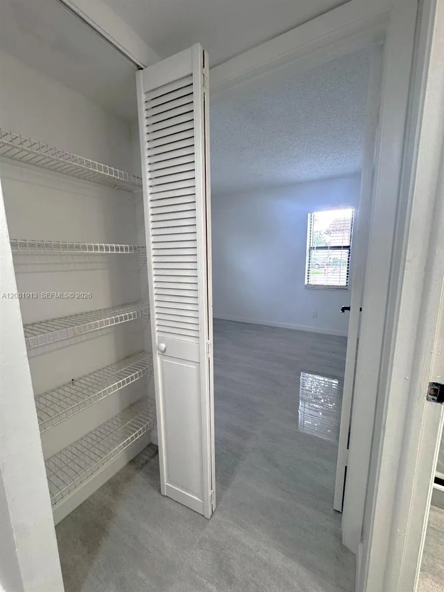 10325 NW 11th St #101 Pembroke Pines, FL 33026