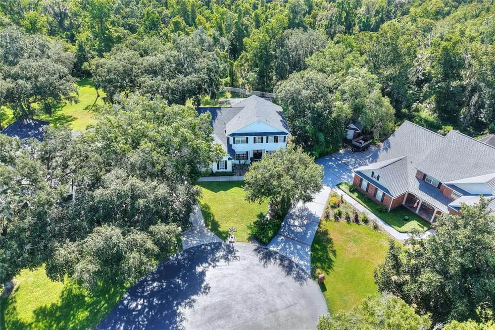 7365 MILLBROOK OAKS DRIVE Lakeland, FL 33813