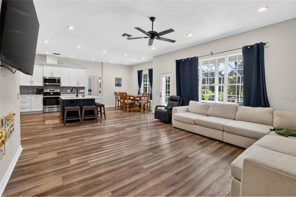 7365 MILLBROOK OAKS DRIVE Lakeland, FL 33813