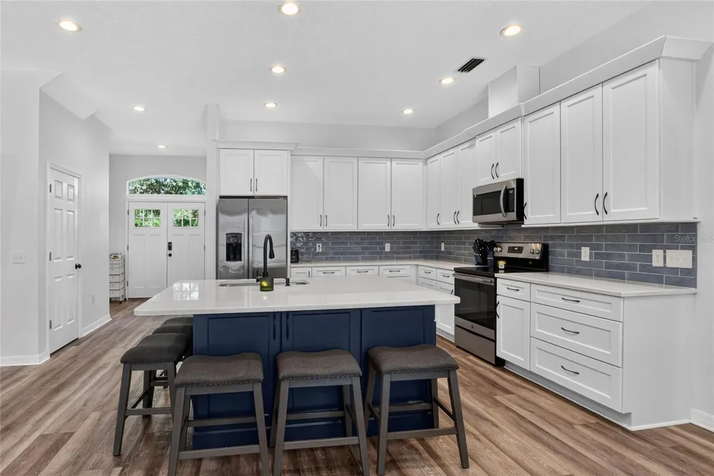 7365 MILLBROOK OAKS DRIVE Lakeland, FL 33813