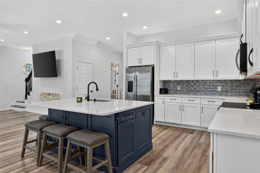 7365 MILLBROOK OAKS DRIVE Lakeland, FL 33813