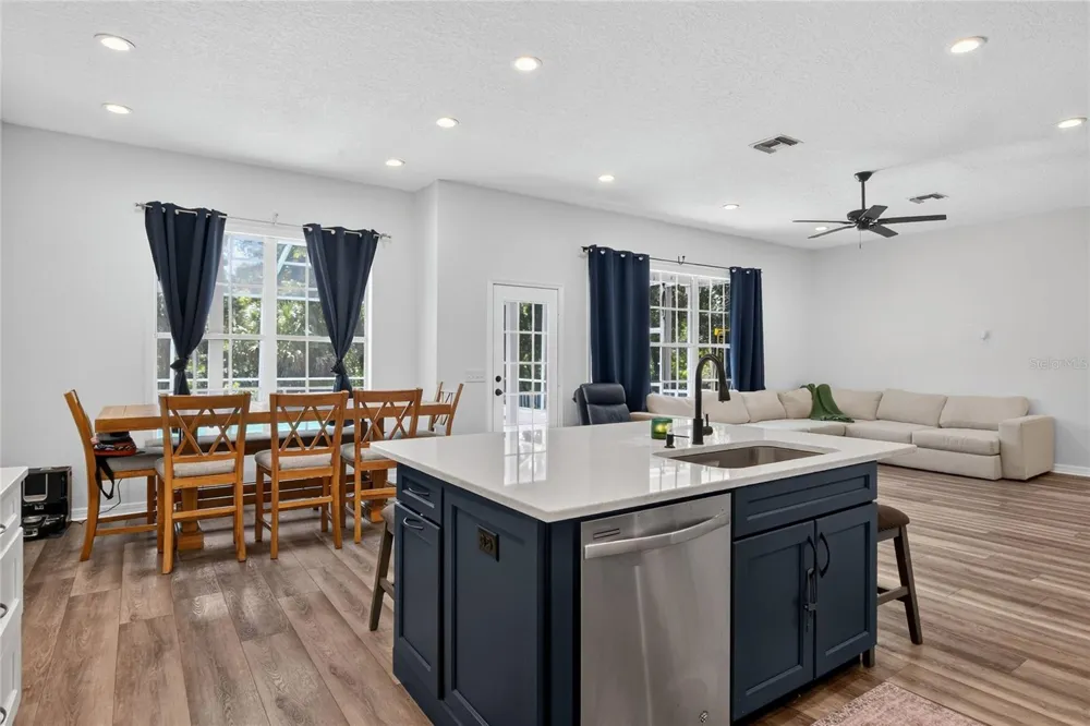 7365 MILLBROOK OAKS DRIVE Lakeland, FL 33813