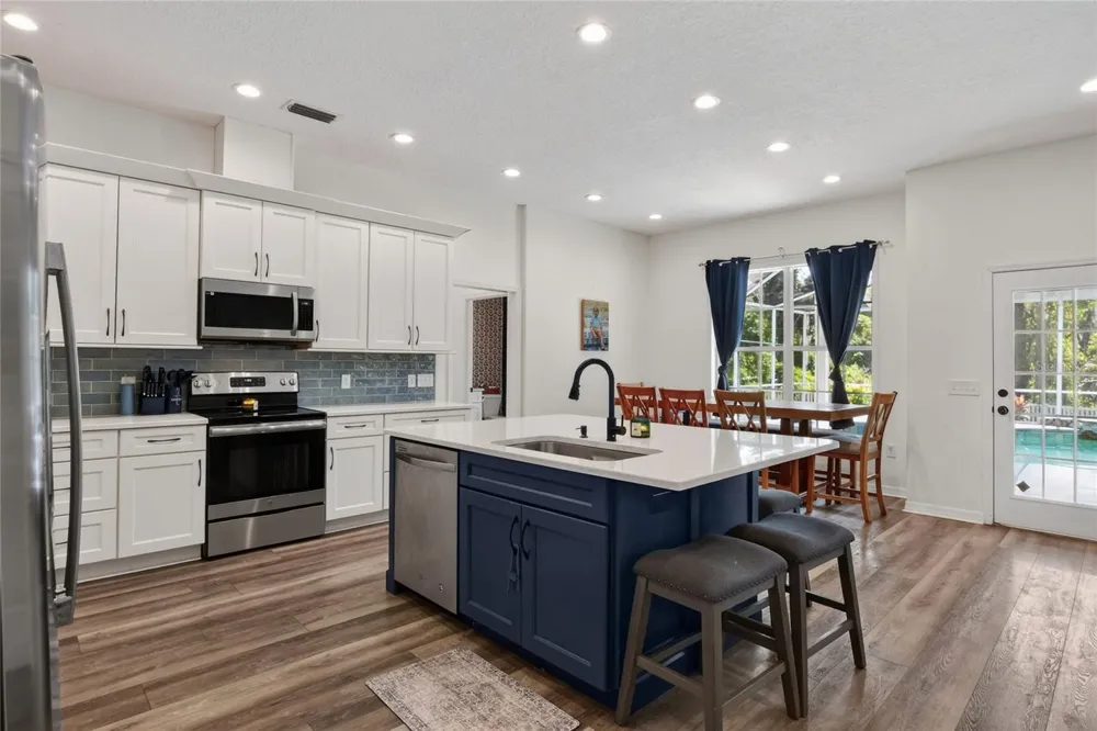7365 MILLBROOK OAKS DRIVE Lakeland, FL 33813