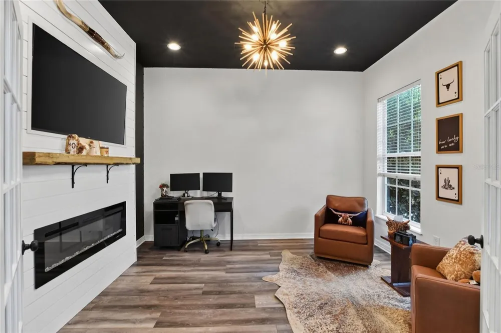7365 MILLBROOK OAKS DRIVE Lakeland, FL 33813