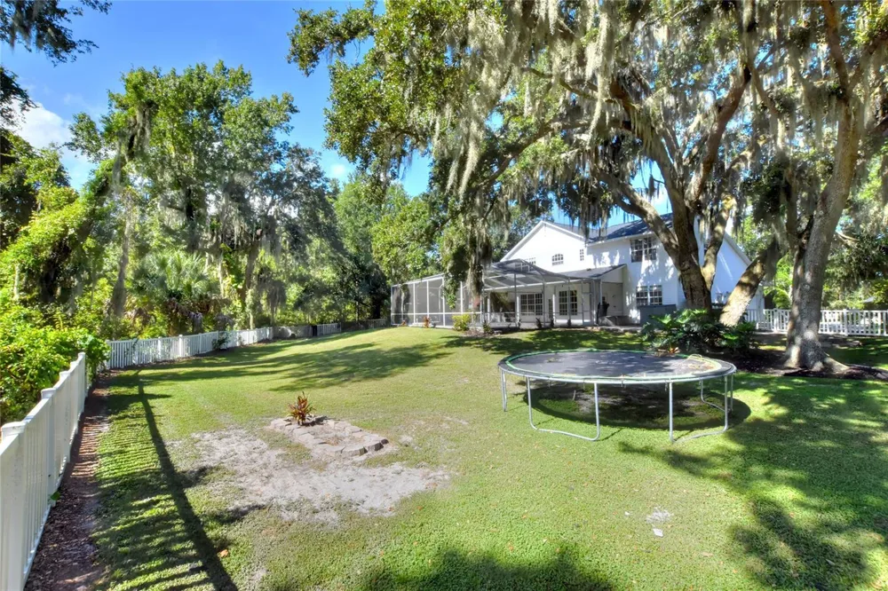 7365 MILLBROOK OAKS DRIVE Lakeland, FL 33813