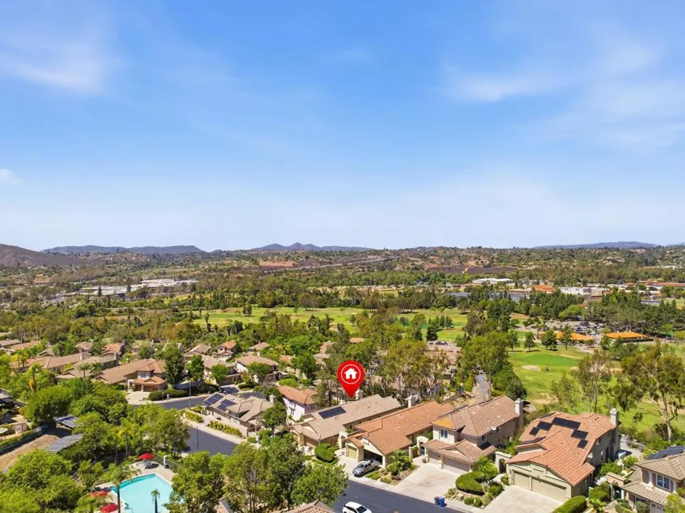 804 Calle Montera Escondido, CA 92025