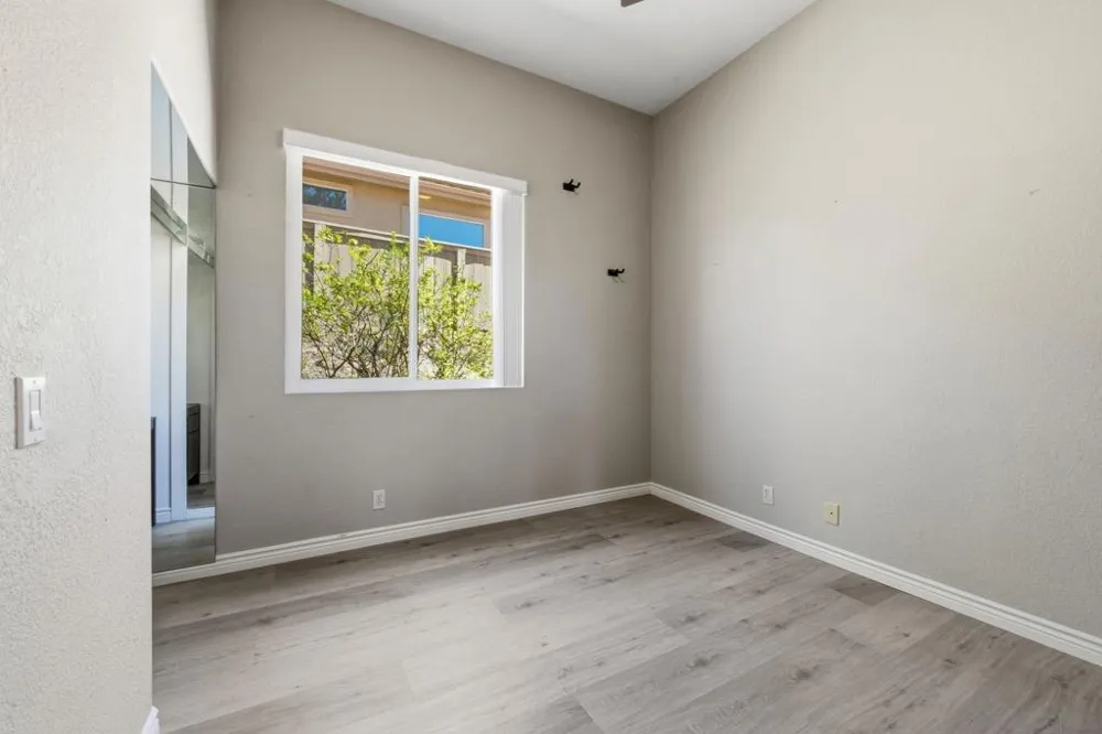 804 Calle Montera Escondido, CA 92025