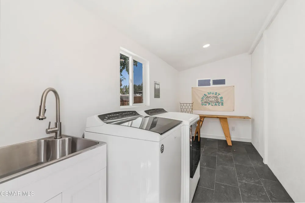 115 W Center Street Ventura, CA 93001
