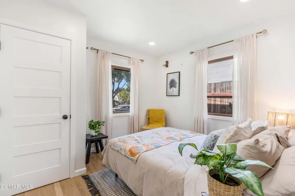 115 W Center Street Ventura, CA 93001