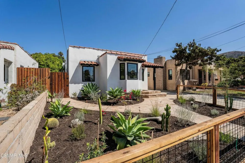 115 W Center Street Ventura, CA 93001