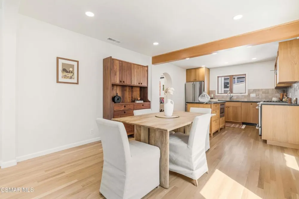 115 W Center Street Ventura, CA 93001
