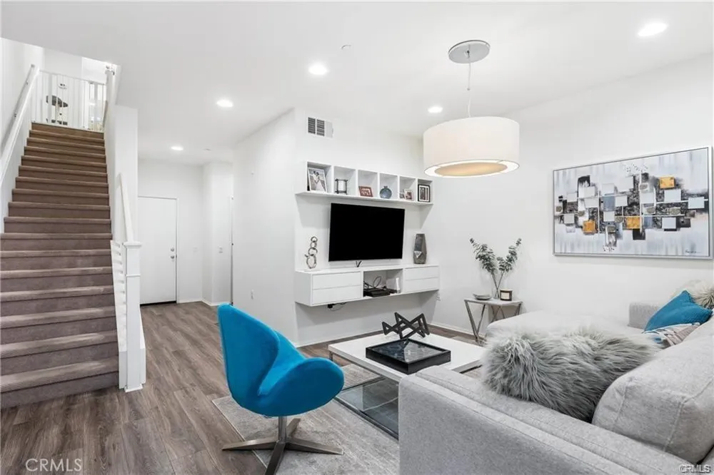 17017 Independence Yorba Linda, CA 92886