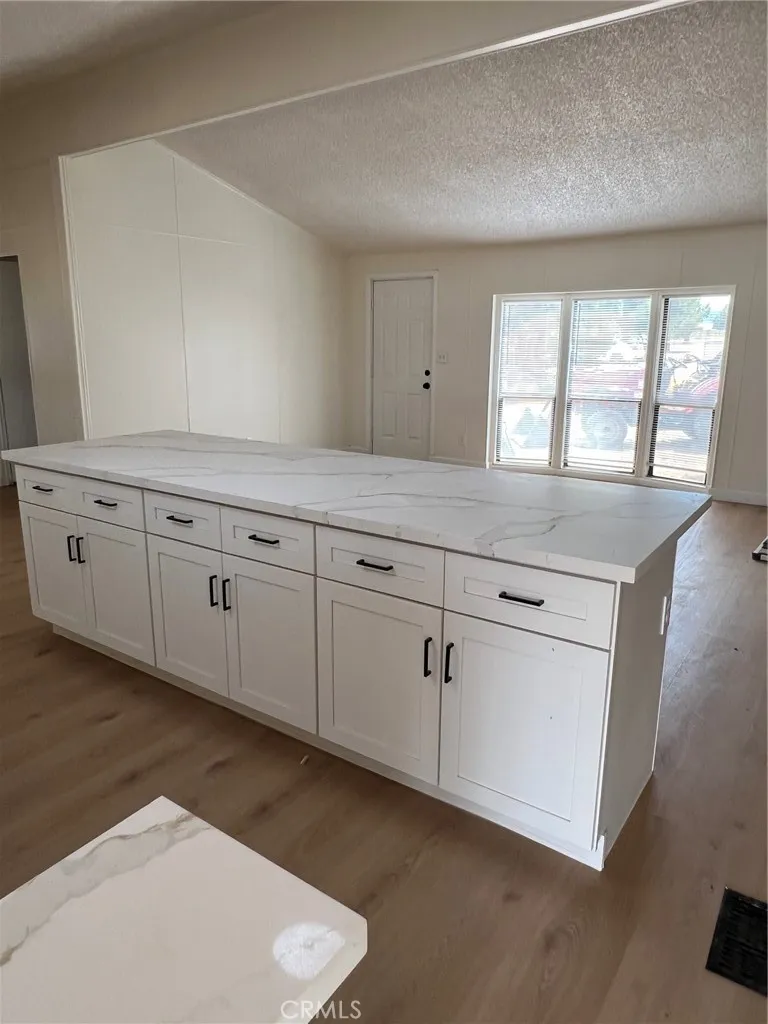 13958 Sage Street Oak Hills, CA 92344