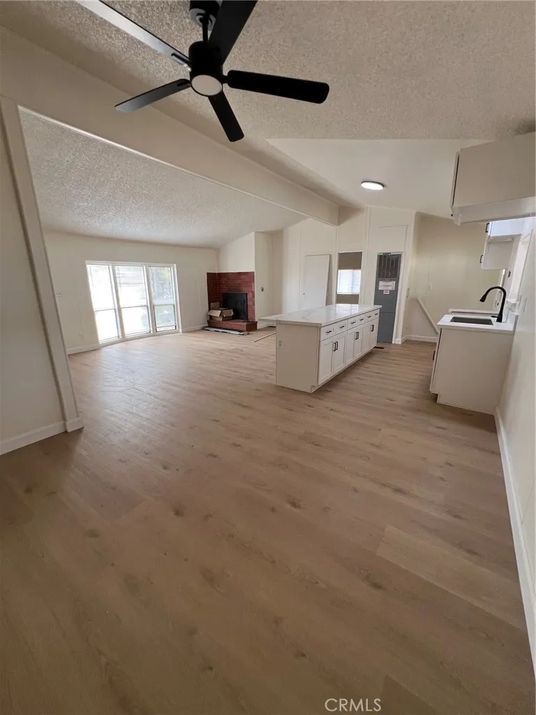 13958 Sage Street Oak Hills, CA 92344