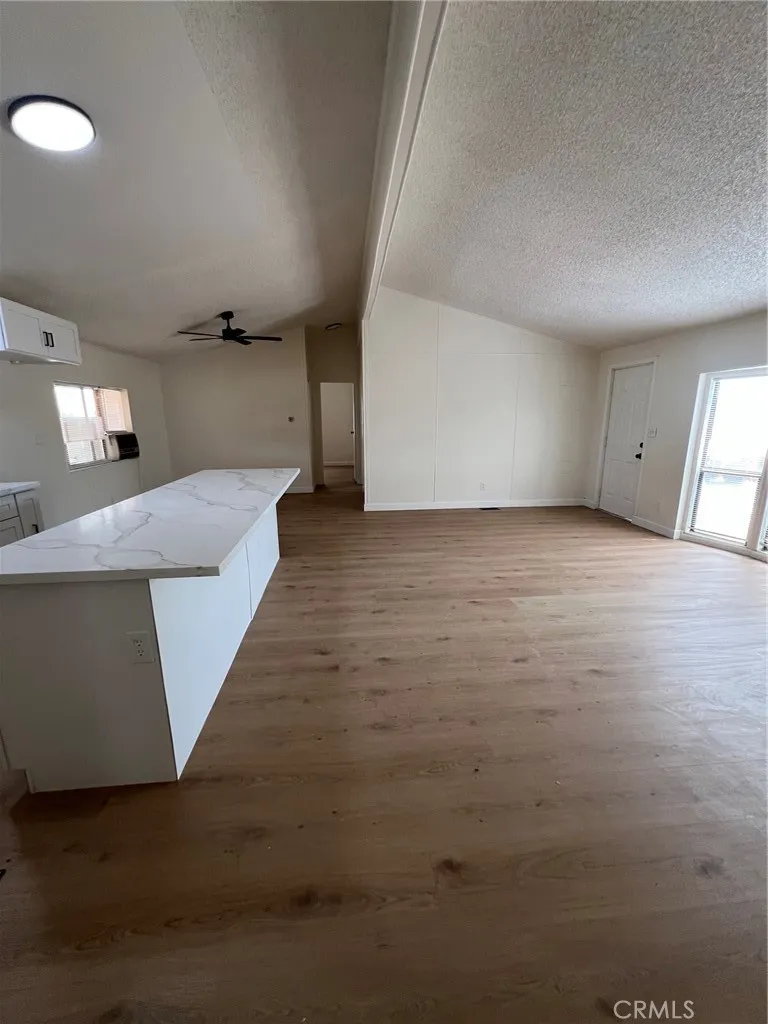 13958 Sage Street Oak Hills, CA 92344